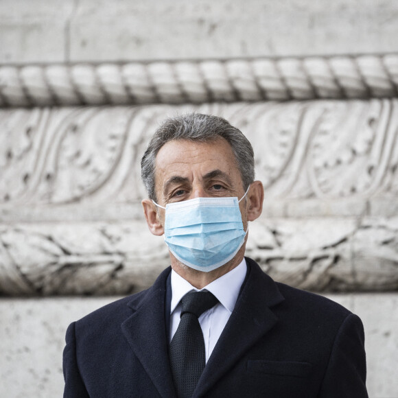 Nicolas Sarkozy - Cérémonie de commémoration de l'armistice du 11 novembre à l'Arc de Triomphe à Paris le 11 novembre 2020. Yoan Valat / Pool / Bestimage 