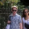 Exclusif  - Au lendemain de leur arrivée, Macaulay Culkin et sa compagne Brenda Song profitent d'une belle journée ensoleillée pour se promener dans les rues de Paris avec un ami. Le 11 août 2018