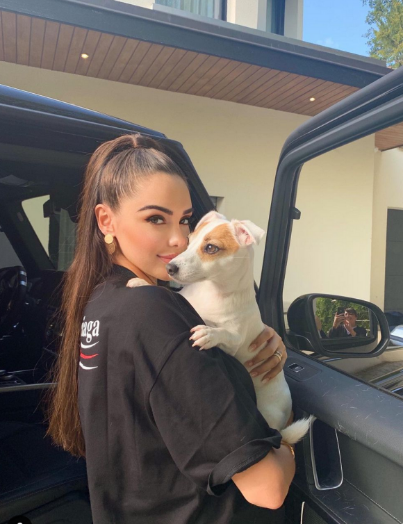 Nabilla a récupéré son chien Pita après des semaines de séparation - Snapchat, 21 novembre 2020