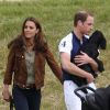 Prince William et Lupo, avec Kate le 17 juin 2012. Partie de polo.