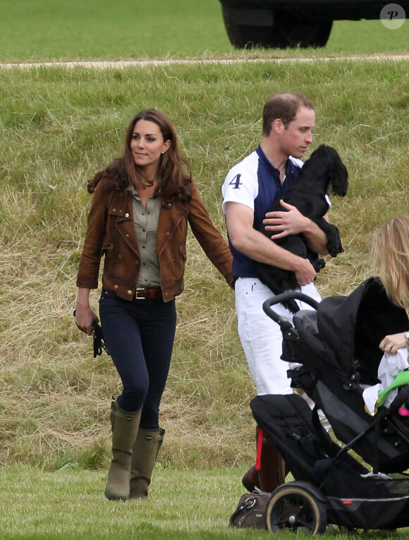 Prince William et Lupo, avec Kate le 17 juin 2012. Partie de polo.