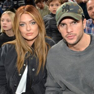 Caroline Receveur et Hugo Philip au match de NBA Game Paris 2020 entre les Bucks de Milwaukee et les Charlotte Hornet à l'AccorHotels Arena à Paris le 24 janvier 2020. © Veeren / Bestimage