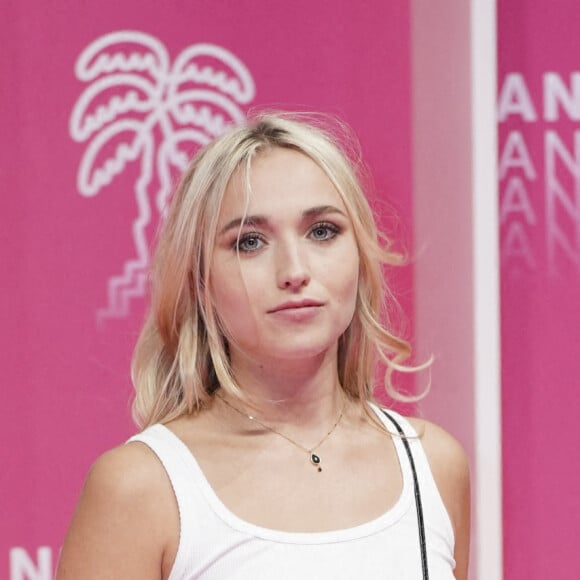 Chloé Jouannet - Photocall Canneseries saison 3 au Palais des Festivals à Cannes, le 11 octobre 2020. © Norbert Scanella / Panoramic / Bestimage