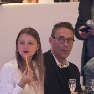 Julien Courbet et sa fille Lola lors du dernier jour du Longines Masters Paris à Villepinte, le 3 décembre 2017.