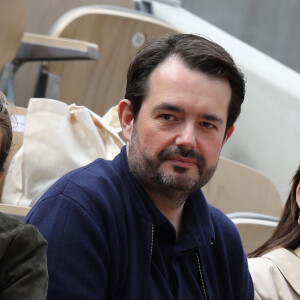 Jean-François Piège et sa femme Elodie - Célébrités dans les tribunes des internationaux de France de tennis de Roland Garros à Paris, France, le 8 juin 2019. © Jacovides / Moreau/Bestimage 