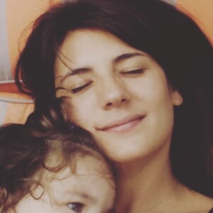 Estelle Denis a partagé cette photo sur Instagram en juillet 2020 pour l'anniversaire de sa fille Victoire.