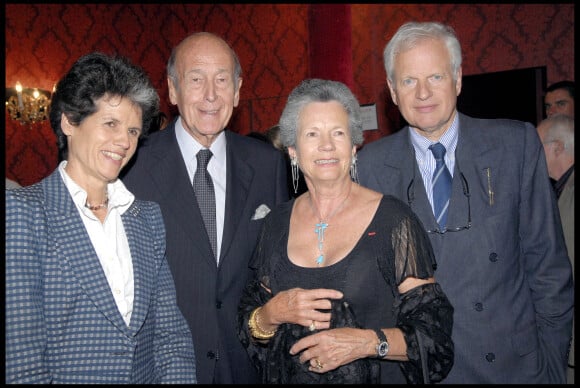Valéry Giscard d'Estaing et sa feme Anne Aymone et leur fille Valérie Anne et son mari Bernard Fixot en 2009.