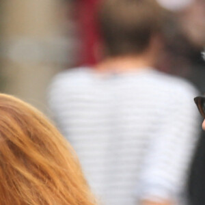 Mylène Farmer et son compagnon Benoît Di Sabatino lors des obsèques de Jean Rochefort en l'église Saint-Thomas d'Aquin à Paris, le 13 octobre 2017.