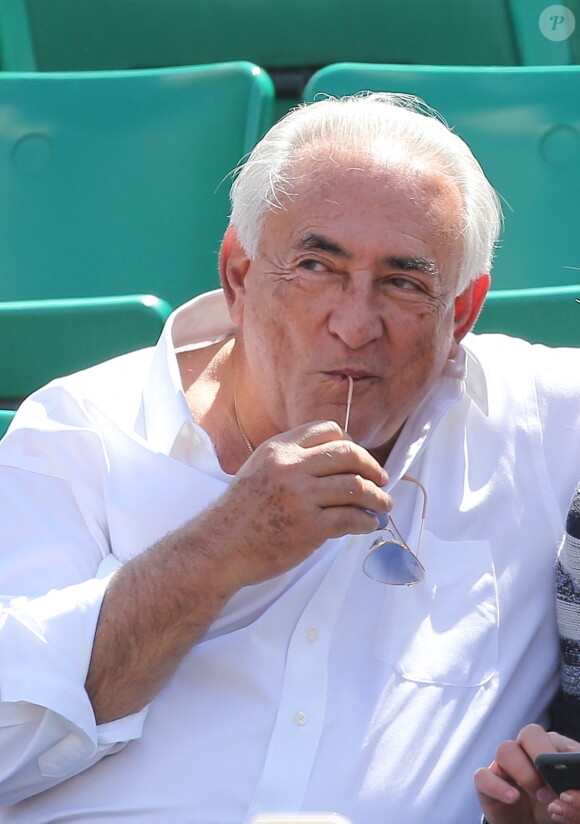 Dominique Strauss Kahn et sa compagne Myriam L'Aouffir assistent aux Internationaux de France de tennis de Roland Garros le 30 mai 2015. 