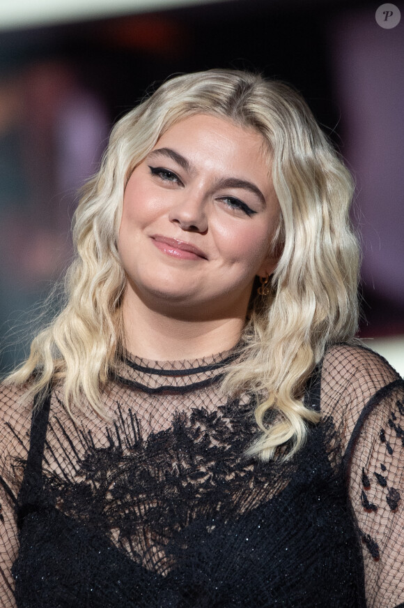 Louane à la 22e édition des NRJ Music Awards à la Seine musicale, le 5 décembre 2020.