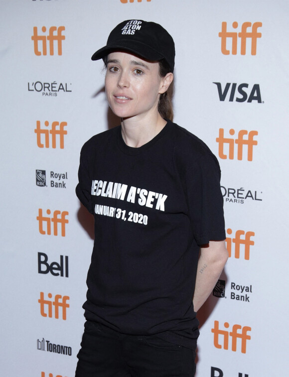 Elliot Page assiste à la première de "There's Something In The Water" lors du Festival international du film de Toronto 2019 (TIFF), Toronto, le 8 septembre 2019.