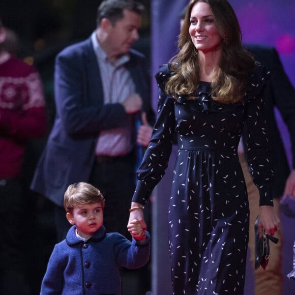 Prince William, Kate Middleton et leurs enfants sur le tapis rouge du London's Palladium Theatre. 11 décembre 2020