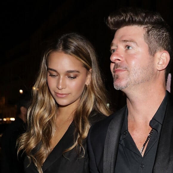 Exclusif - Robin Thicke et sa compagne April Love Geary sortent du Ritz lors de la Fashion Week à Paris, le 27 septembre 2019