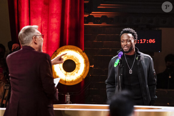 Exclusif - Dadju (Dadju Djuna) - Enregistrement de l'émission "On est presque en direct" (OEED), présentée par L.Ruquier, et diffusée sur France 2 le 12 décembre 2020 © Jack Tribeca / Bestimage 