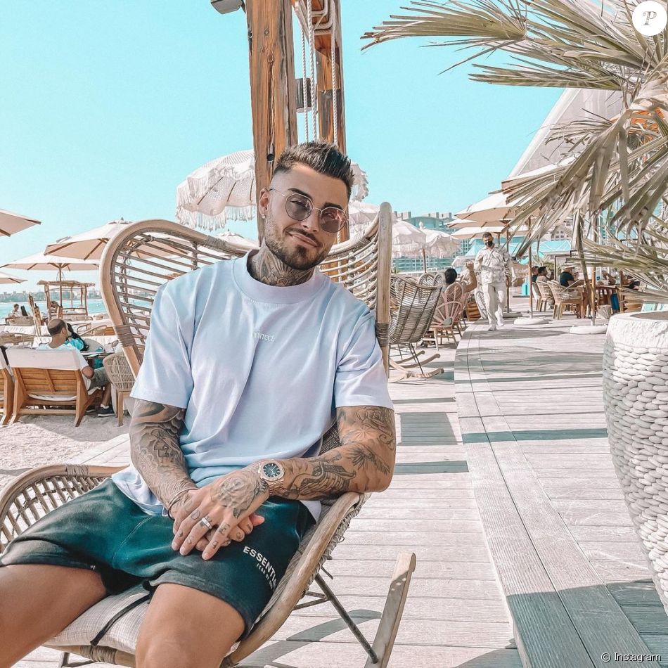 Thibault Garcia Pose Sur Instagram Purepeople Thibault Garcia Pose Sur Instagram Purepeople
