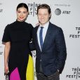 Morena Baccarin, Ben McKenzie à la première de "Framing John DeLorean" lors du Festival du Film de Tribeca 2019 à New York, le 30 avril 2019.