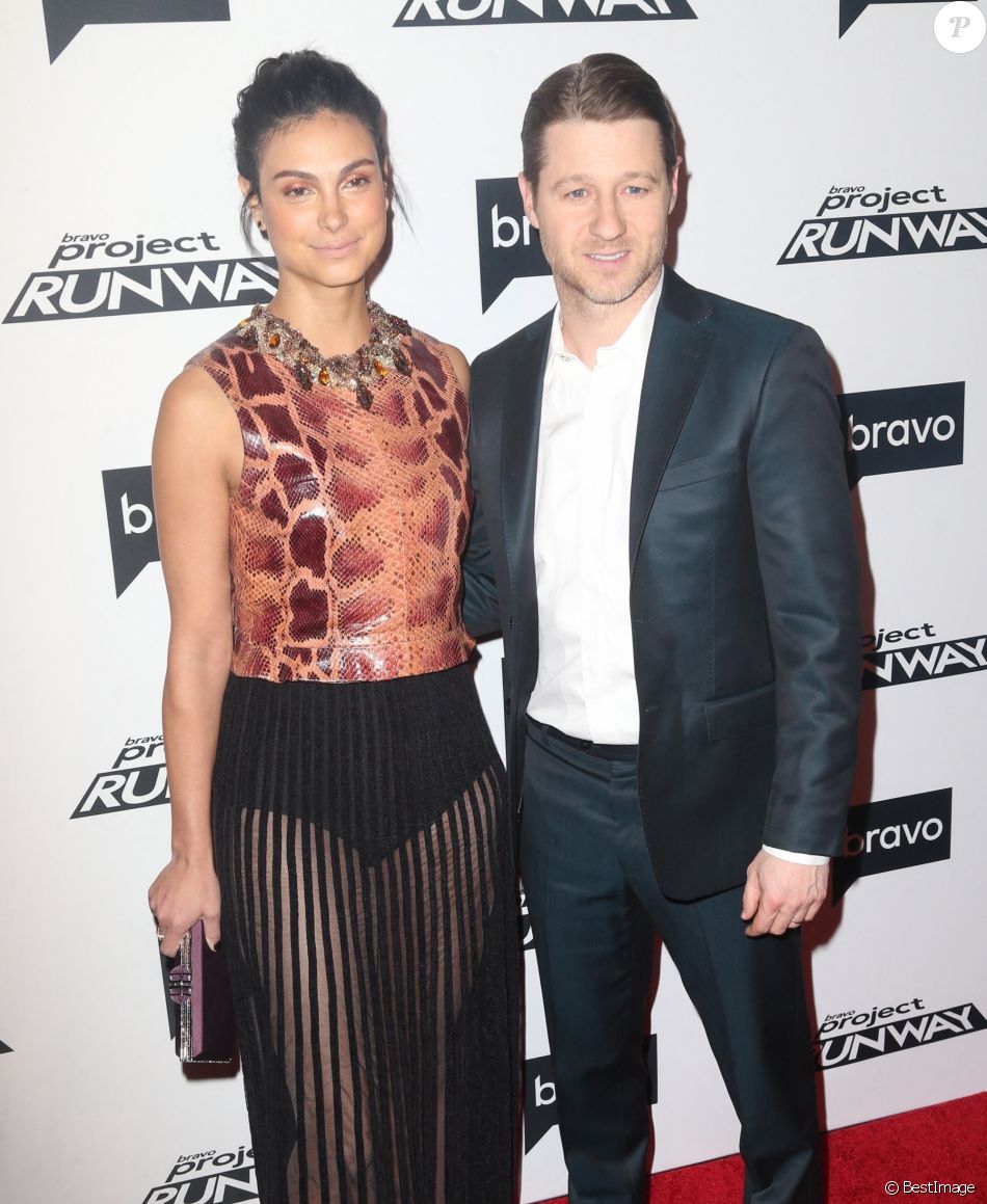 Benjamin McKenzie et sa femme Morena Baccarin à la première de Project