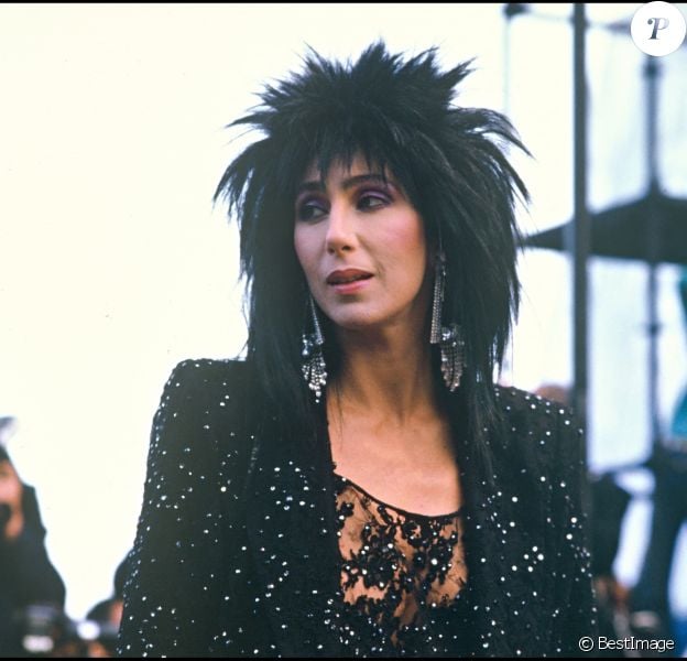 Archives - La chanteuse Cher présente "Mask" au festival de Cannes.