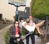 La Britannique Lily Allen et l'acteur américain David Harbour se sont mariés le 7 septembre 2020 à Las Vegas, lors d'une cérémonie prononcée par un sosie d'Elvis. Les deux filles de la chanteuse (habillée en Dior) étaient présentes. Tous ont fêté les noces autour de burgers de la chaîne In-N-Out. Le couple se fréquente depuis maintenant deux ans.  