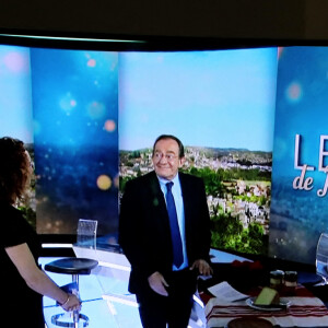 Marie-Sophie Lacarrau, la remplaçante de Jean-Pierre - Dernier JT de Jean-Pierre Pernaut sur TF1 aprés 33 ans de présentation. Paris, le 18 Décembre 2020. © Dominique Jacovides / Bestimage