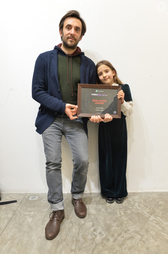 Samuel Roger et sa fille Mila - Press Junket du "Mobile Film Festival, Women's Empowerment" à Paris, le 7 décembre 2020.