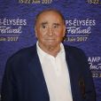 Claude Brasseur lors du photocall pour l'ouverture du 6ème "Champs Elysées Film Festival" à Paris, le 15 juin 2017. © Marc Ausset-Lacroix/Bestimage