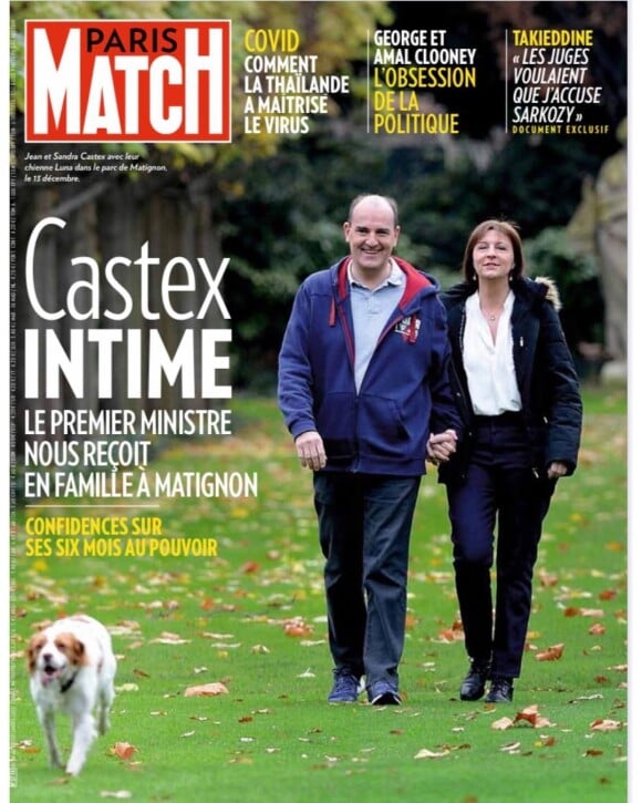 Jean Castex en couverture de "Paris Match" avec sa femme Sandra, à Matignon. Numéro du 24 décembre 2020.