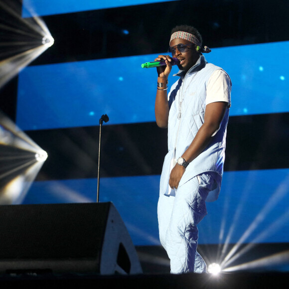 Exclusif - Dadju sur scène lors du Festival Rock en Seine au parc de Saint-Cloud le 27 août 2020. Un spectacle diffusé en live sur France 2. © Tiziano Da Silva / Veeren Ramsamy / Bestimage