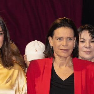 Exclusif - La princesse Stéphanie de Monaco est entourée par ses filles, Pauline Ducruet et Camille Gottlieb - Dernière représentation suivie de la remise des prix de la 9ème édition de la "New Generation" à Monaco le 2 février 2020. © Olivier HuitelPRM/Bestimage 