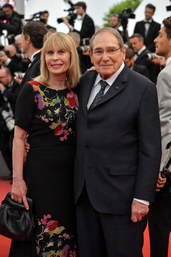 Robert Hossein et sa femme Candice Patou lors de la montée des marches du film " Burning " lors du 71ème Festival International du Film de Cannes. Le 16 mai 2018 © Giancarlo Gorassini / Bestimage 