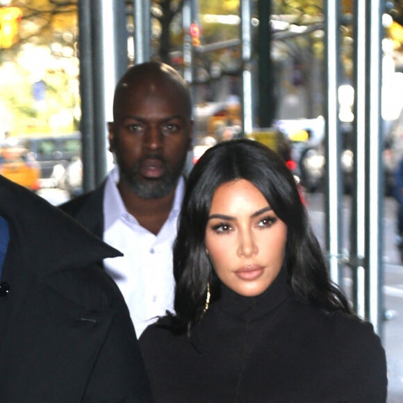 Kim Kardashian et son mari Kanye West se baladent dans les rues de New York, le 6 novembre 2019.
