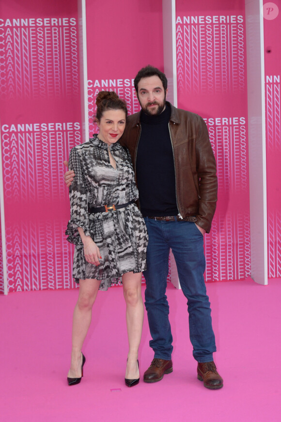 Anne-Elisabeth Blateau et David Mora durant la soirée d'ouverture de la compétition du Canneseries le 7 avril 2018. © Rachid Bellak / Bestimage
