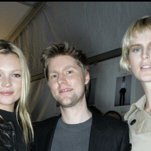 Kate Moss, Christopher Bailey et Stella Tennant au défilé Burberry à Milan, en 2006.