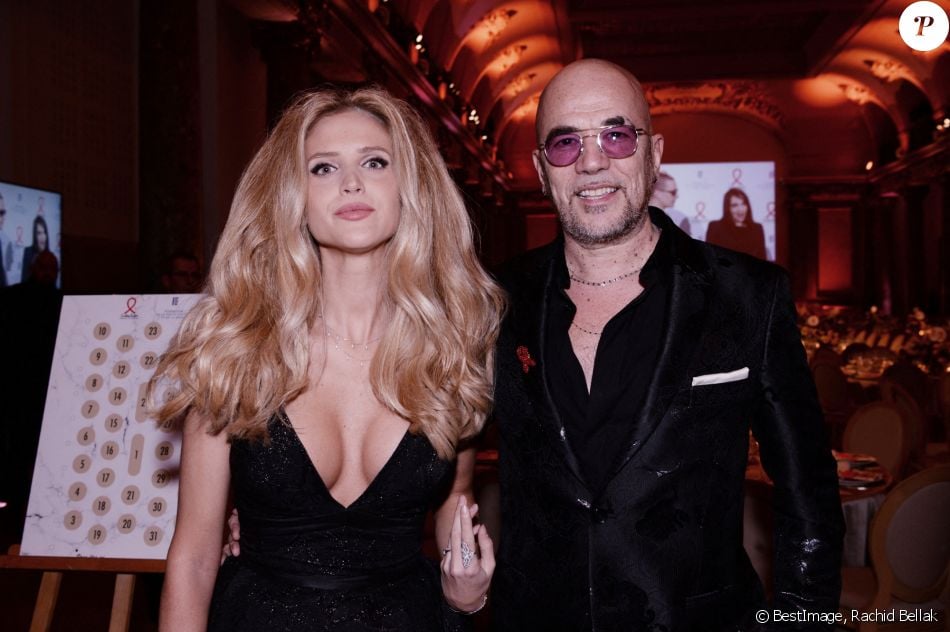 Pascal Obispo et sa femme Julie Hantson lors de la soirée de gala de la 18e édition du "Dîner de la mode du Sidaction" au Pavillon Cambon Capucines - Potel et Chabot à Paris, France, le 23 janvier 2020. © Rachid Bellak/Bestimage