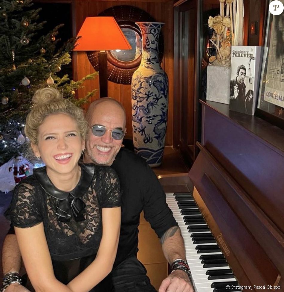 Pascal Obispo et sa compagne Julie sur Instagram. Le 1er janvier 2020.