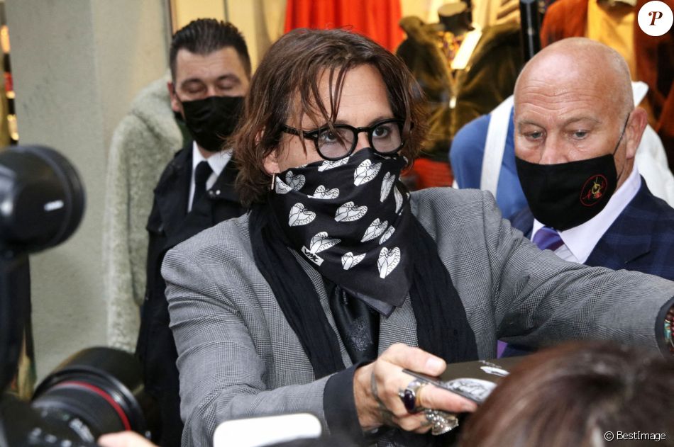 Johnny Depp - Première du film "Crock of Gold : a few rounds with Shane MacGowan" à Zurich. Le 2 octobre 2020