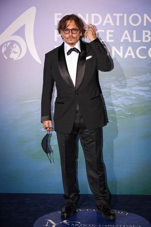 Johnny Depp lors du photocall du gala "Monte-Carlo Gala for Planetary Health" organisé par la Fondation Prince Albert II de Monaco le 24 septembre 2020. © Jean-Charles Vinaj / Pool Monaco / Bestimage