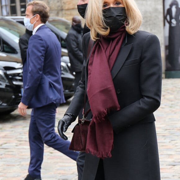 Brigitte Macron - Arrivées aux obsèques de Juliette Gréco en l'église Saint-Germain-des-Prés. Le 5 octobre 2020 © Jacovides-Moreau / Bestimage 