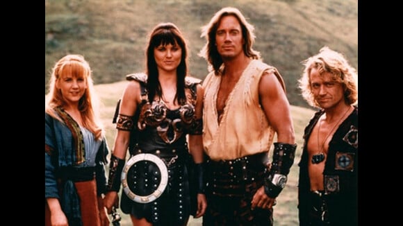 Xena contre Hercule : Lucy Lawless furieuse , elle démonte les idées politiques de Kevin Sorbo !