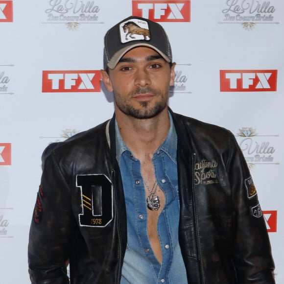 Julien Guirado - Photocall à l'occasion du lancement de la 4ème saison de l'émission de télé-réalité "La Villa des Coeurs Brisés" à la Tour TF1 à Boulogne-Billancourt, le 3 décembre 2018. © CVS/Bestimage