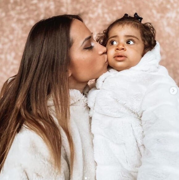 Cécilia de "Koh-Lanta" et "Mamans & Célèbres" avec sa fille Sway, Instagram, le 3 janvier 2021