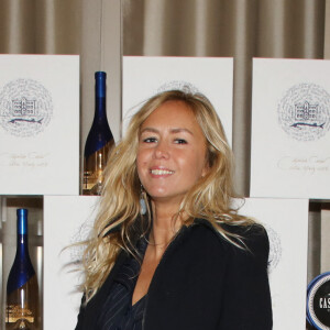 Enora Malagré lors de la soirée de lancement du nouveau coffret "Chateau Minuty x Casparian Caviar" au Salon Cristal de l'hôtel Lutetia à Paris, le 2 octobre 2019. © Denis Guignebourg/Bestimage