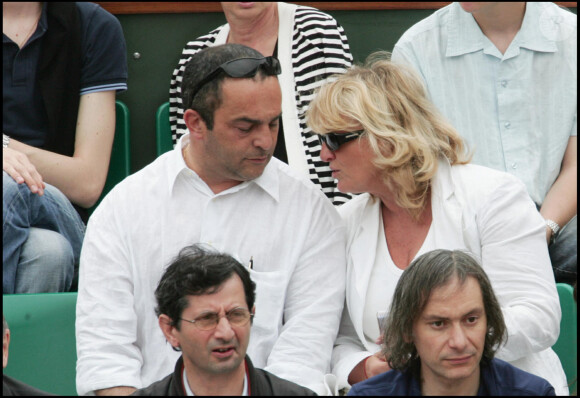 Charlotte de Turckheim et son compagnon - Tournoi de Roland-Garros 2005.