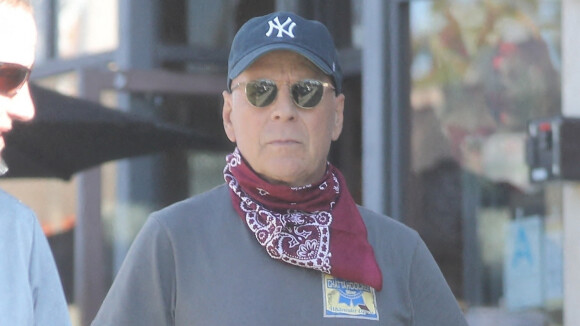 Bruce Willis : Refusant de porter un masque, il se fait expulser d'une pharmacie et s'explique
