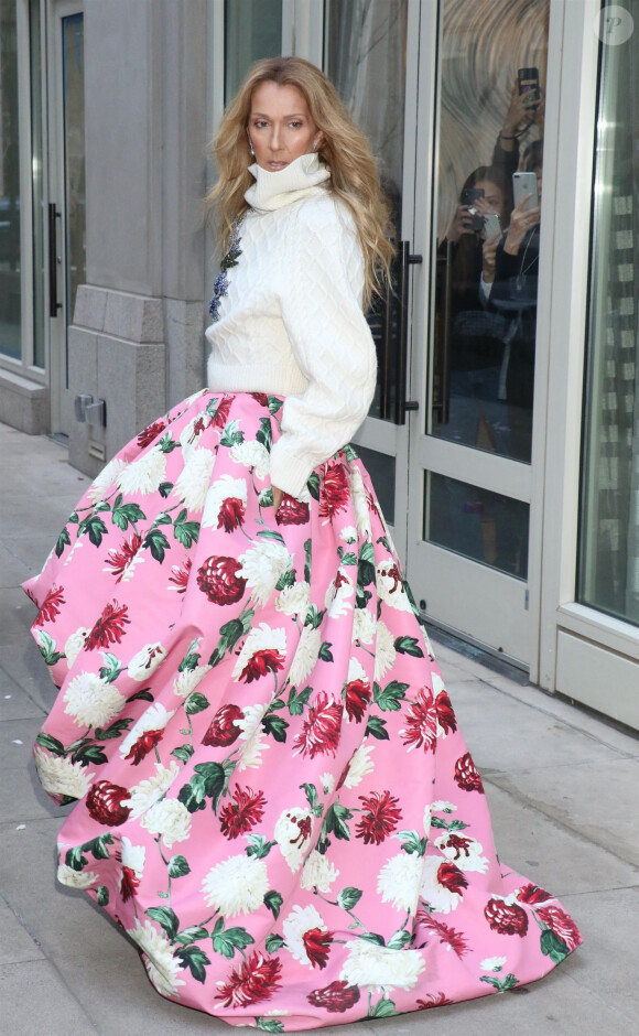 Celine Dion à la sortie de son hôtel à New York