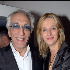 Gérard Darmon et sa compagne Christine en 2007. 