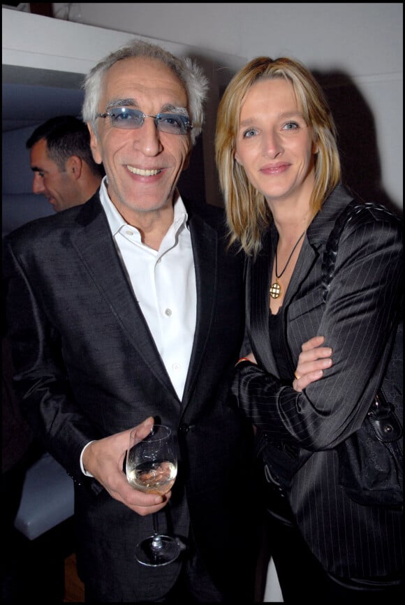 Gérard Darmon et sa compagne Christine en 2007. 