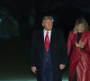 Le président Donald J.Trump et la première dame Melania Trump retournent à la Maison Blanche à Washington, DC le 5 décembre 2020 après avoir assisté à un rassemblement politique en Géorgie. 