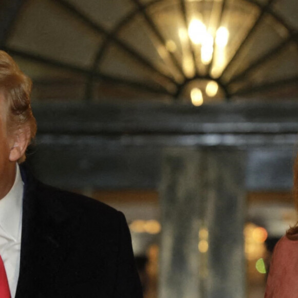 Le président américain Donald Trump et sa femme la première dame Melania Trump reçoivent des enfants pour Halloween à La Maison Blanche à Washington