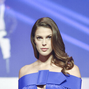 Iris Mittenaere - Défilé de mode Haute-Couture printemps-été 2020 "Jean Paul Gaultier" à Paris. Le 22 janvier 2020